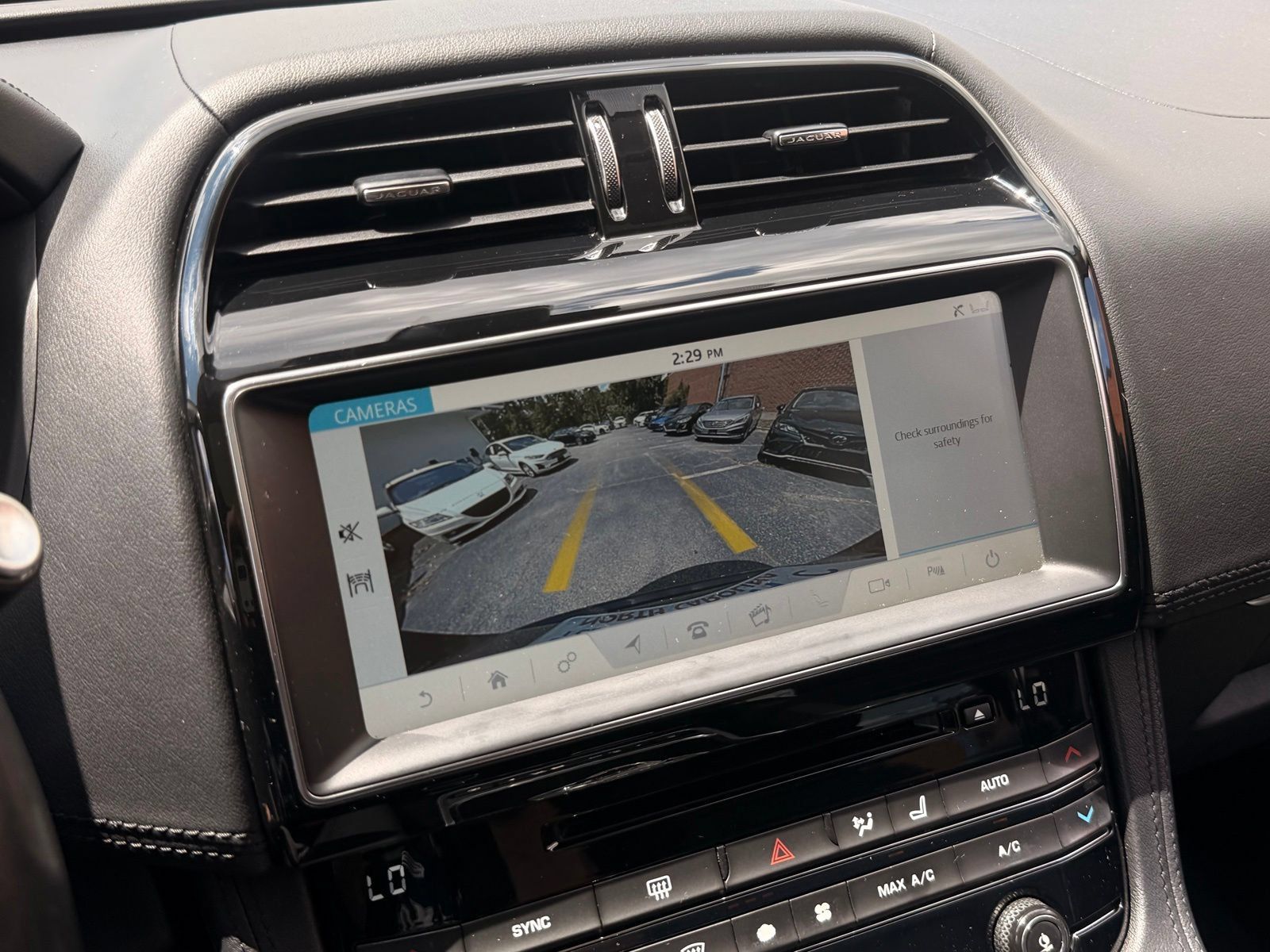 Used 2019 Jaguar F-PACE Prestige AWD/4WD image 30