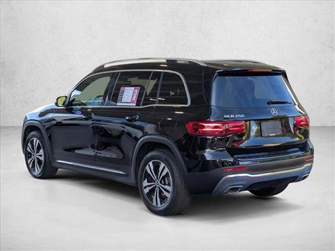 Used 2025 Mercedes-Benz GLB 250 image 8