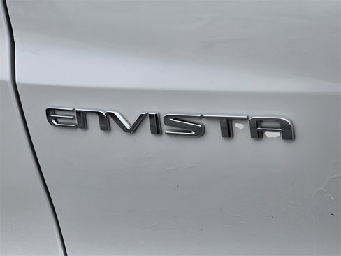 Used 2024 Buick Envista Avenir image 13