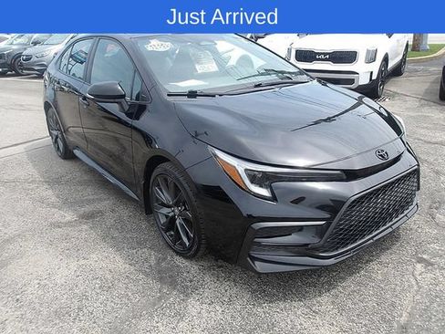 Used 2024 Toyota Corolla SE FWD image 1