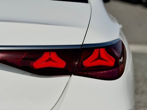 Used 2026 Mercedes-Benz E 350 Sedan image 12