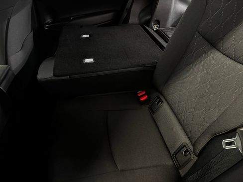 Used 2022 Toyota Corolla Cross LE w/ Moonroof Package AWD/4WD image 31