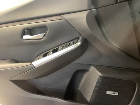 Used 2024 Nissan Sentra SR w/ SR Premium Package image 8