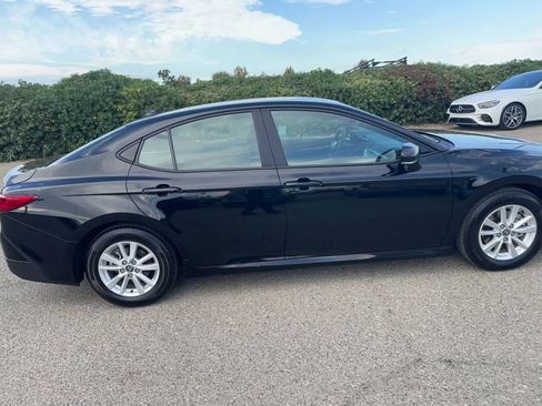 Used 2025 Toyota Camry LE image 16