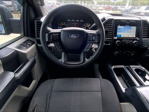 Used 2017 Ford F150 XL w/ Equipment Group 101A Mid image 6