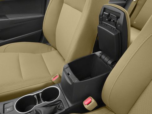 Used 2016 Toyota Corolla LE FWD image 12