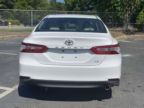 Used 2018 Toyota Camry LE w/ Convenience Package image 11
