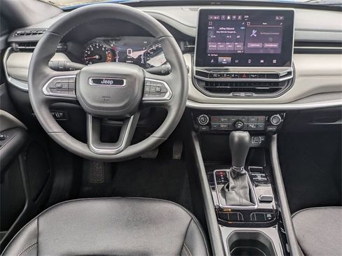 Used 2024 Jeep Compass Limited image 25