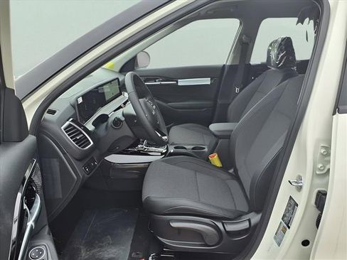 New 2026 Kia Seltos S FWD image 16