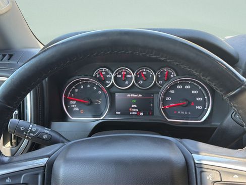 Used 2019 Chevrolet Silverado 1500 LT Trail Boss AWD/4WD image 12
