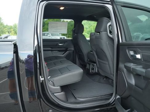 New 2026 RAM 1500 Express AWD/4WD image 19