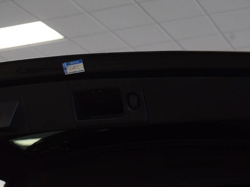 Used 2018 GMC Yukon XL SLT AWD/4WD image 34
