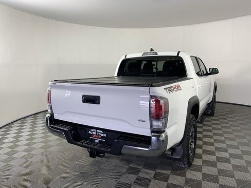 Used 2021 Toyota Tacoma TRD Off-Road image 3