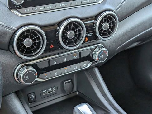 Used 2024 Nissan Sentra SV image 24