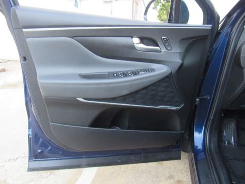 Used 2022 Hyundai Santa Fe Limited image 16