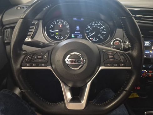 Used 2020 Nissan Rogue SV AWD/4WD image 13