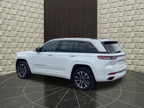 Certified 2023 Jeep Grand Cherokee Overland w/ Luxury Tech Group IV AWD/4WD image 8