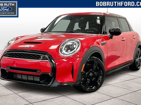 Used 2023 MINI Cooper S image 1
