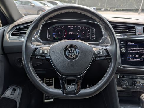 Used 2021 Volkswagen Tiguan SEL Premium R-Line AWD/4WD image 25