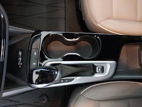Used 2026 Buick Envista Avenir FWD image 21