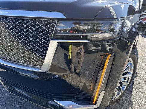 Used 2022 Cadillac Escalade ESV Premium Luxury Platinum w/ LPO, Radiant Package image 9