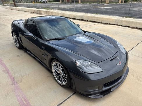 Used 2010 Chevrolet Corvette ZR1 w/ Preferred Equipment Group RWD image 12