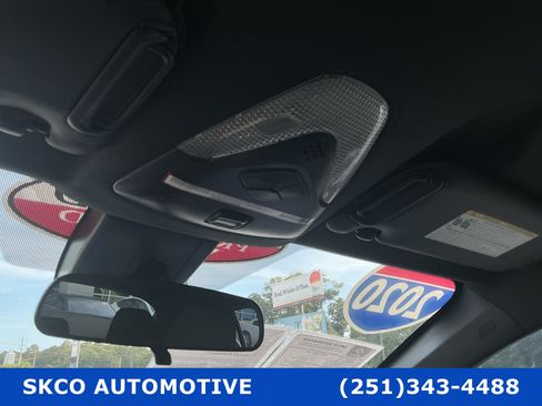 Used 2020 Toyota C-HR XLE FWD image 25
