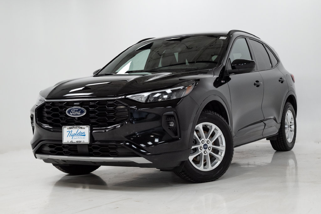 Used 2023 Ford Escape ST-Line Select w/ Tech Pack #2 AWD/4WD image 1