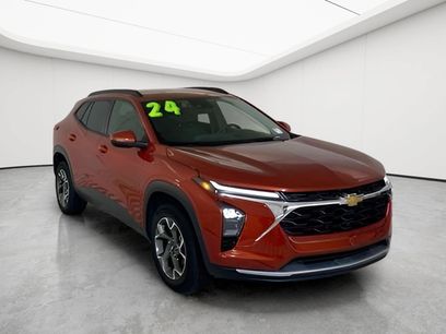 Used 2024 Chevrolet Trax LT w/ Driver Confidence Package