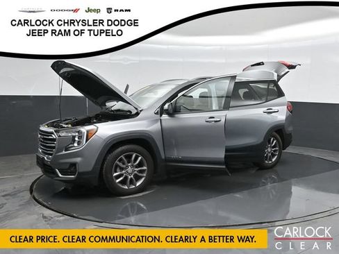 Used 2023 GMC Terrain SLT w/ LPO, Floor Liner Package AWD/4WD image 68