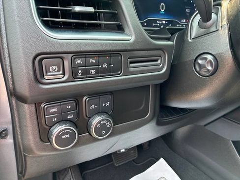 Used 2023 Chevrolet Tahoe LT w/ Luxury Package AWD/4WD image 22