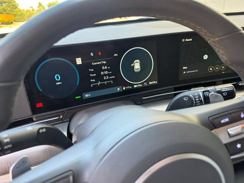 Used 2024 Hyundai Kona SEL FWD image 17