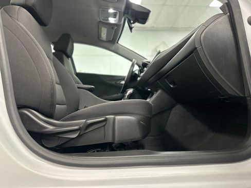 Used 2023 Chevrolet Malibu LT FWD image 21