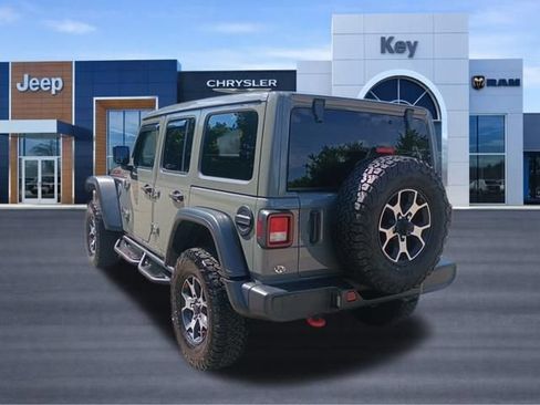 Used 2022 Jeep Wrangler Unlimited Rubicon w/ Cold Weather Group AWD/4WD image 3