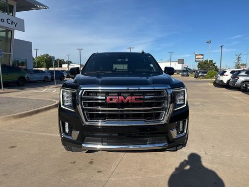 Used 2022 GMC Yukon XL SLT AWD/4WD image 2