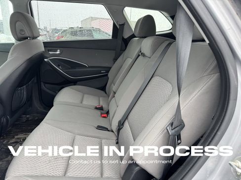 Used 2016 Hyundai Santa Fe SE image 9
