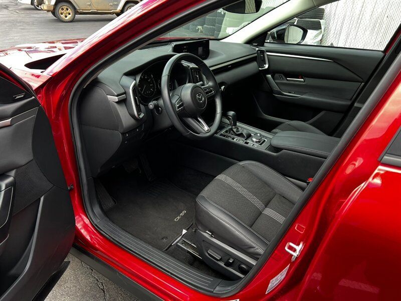 Used 2025 MAZDA CX-50 AWD 2.5 S w/ Premium Package image 16
