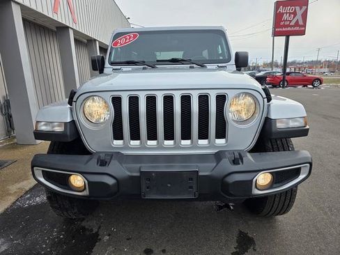 Used 2023 Jeep Wrangler Unlimited Sahara image 3