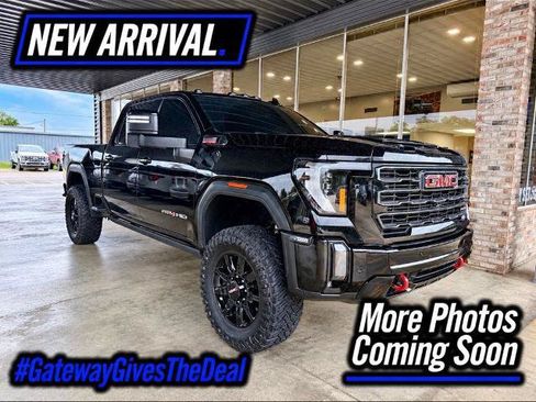 Used 2024 GMC Sierra 2500 AT4 w/ AT4 Premium Plus Package AWD/4WD image 1