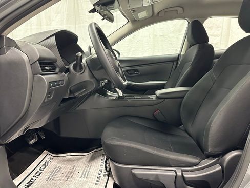Used 2025 Nissan Sentra S image 14