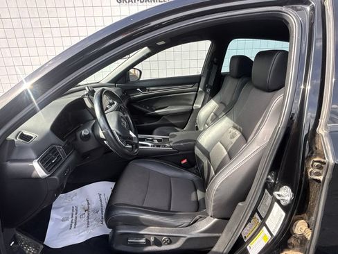 Used 2022 Honda Accord Sport image 3