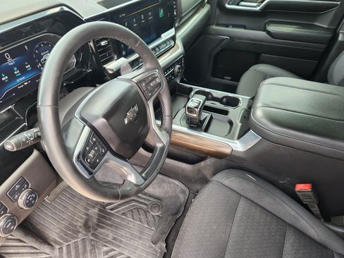 Used 2024 Chevrolet Silverado 1500 LT Trail Boss w/ Protection Package AWD/4WD image 13