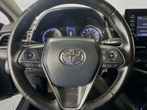 Used 2021 Toyota Camry SE FWD image 11