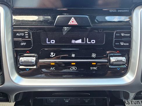 Used 2021 Kia Sorento EX image 23