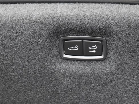 Used 2022 Audi RS e-tron GT AWD/4WD image 19