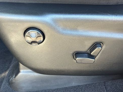 Used 2025 Dodge Durango GT w/ Blacktop Package image 17