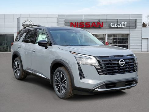 New 2026 Nissan Pathfinder Platinum AWD/4WD image 2