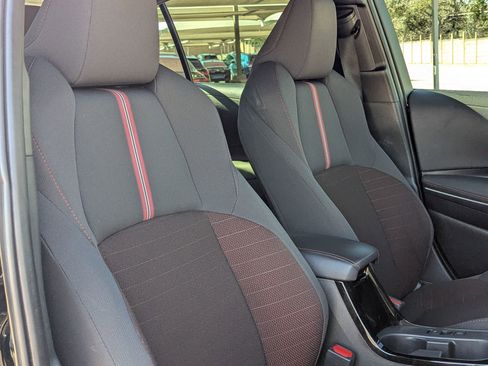 Used 2023 Toyota Corolla SE image 30