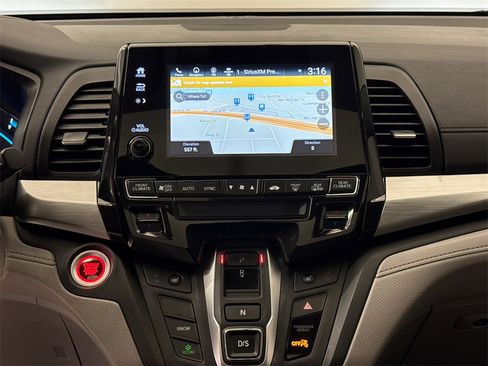 Used 2018 Honda Odyssey EX-L image 17