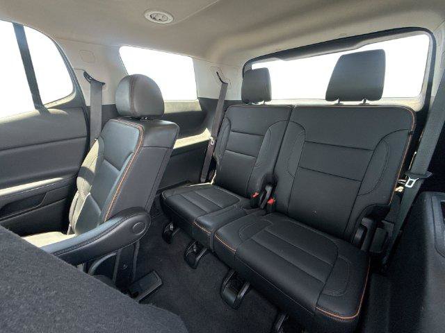 Used 2023 GMC Acadia AT4 w/ Technology Package AWD/4WD image 27